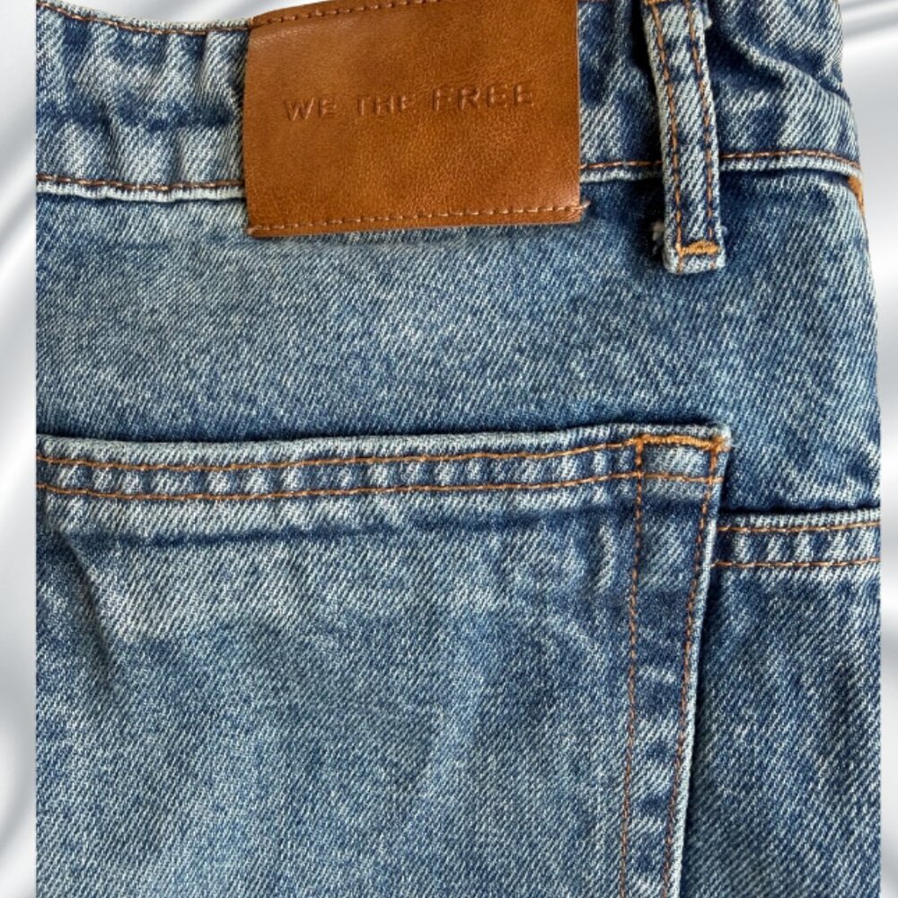 We The Free Wide Leg Crop Denim Jeans Sz 31 Button Fly Medium Wash - Picture 10 of 16